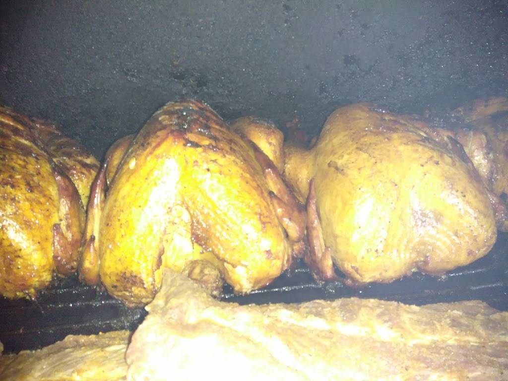 C Js BBQ & Fish | restaurant | 520 Parker Rd, Fairfield, CA 94533, USA | 7074372260 OR +1 707-437-2260