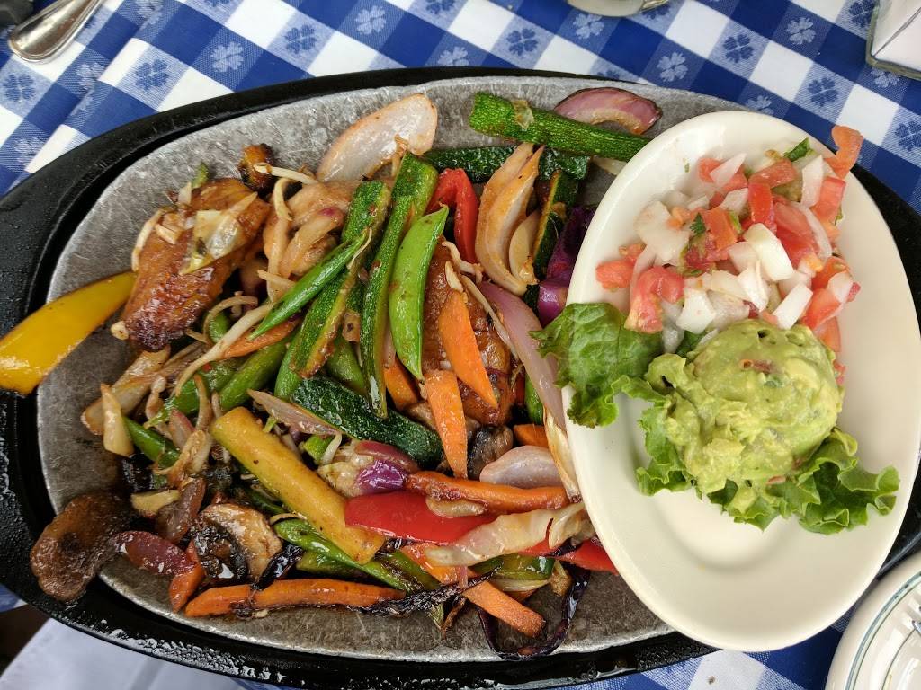 Lauriol Plaza | restaurant | 1835 18th St NW, Washington, DC 20009, USA | 2023870035 OR +1 202-387-0035