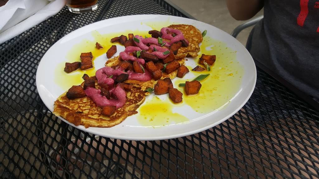 The Daily Ration | restaurant | 1220 Dartmouth St, Chattanooga, TN 37405, USA | 4233555372 OR +1 423-355-5372