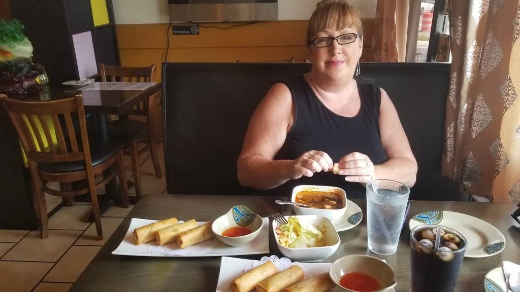 Thai Leaf | restaurant | 611 86th St, Brooklyn, NY 11209, USA | 7188332103 OR +1 718-833-2103