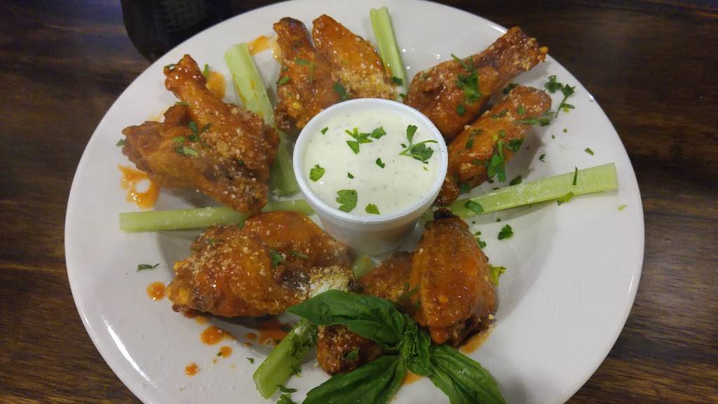 Russos New York Pizzeria Marq-E | restaurant | MARQ-E ENTERTAINMENT COMPLEX, 7620 Katy Fwy #220, Houston, TX 77024, USA | 7139562100 OR +1 713-956-2100