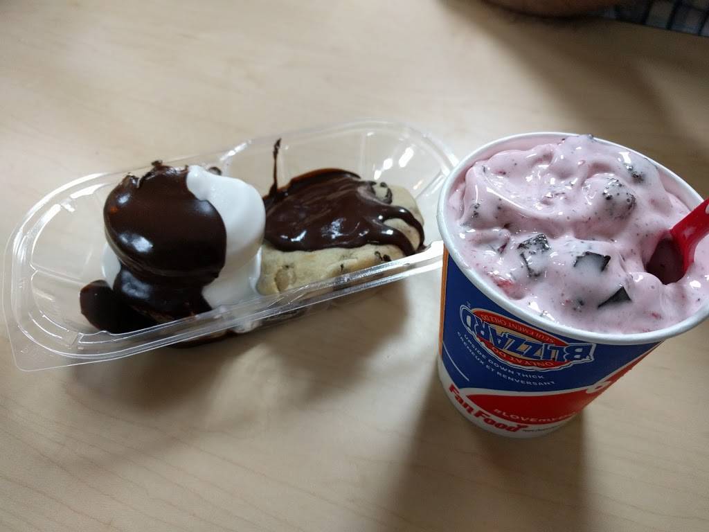 Dairy Queen Grill & Chill | restaurant | 2036 Robertson Rd, Nepean, ON K2H 5Y8, Canada | 6137211396 OR +1 613-721-1396