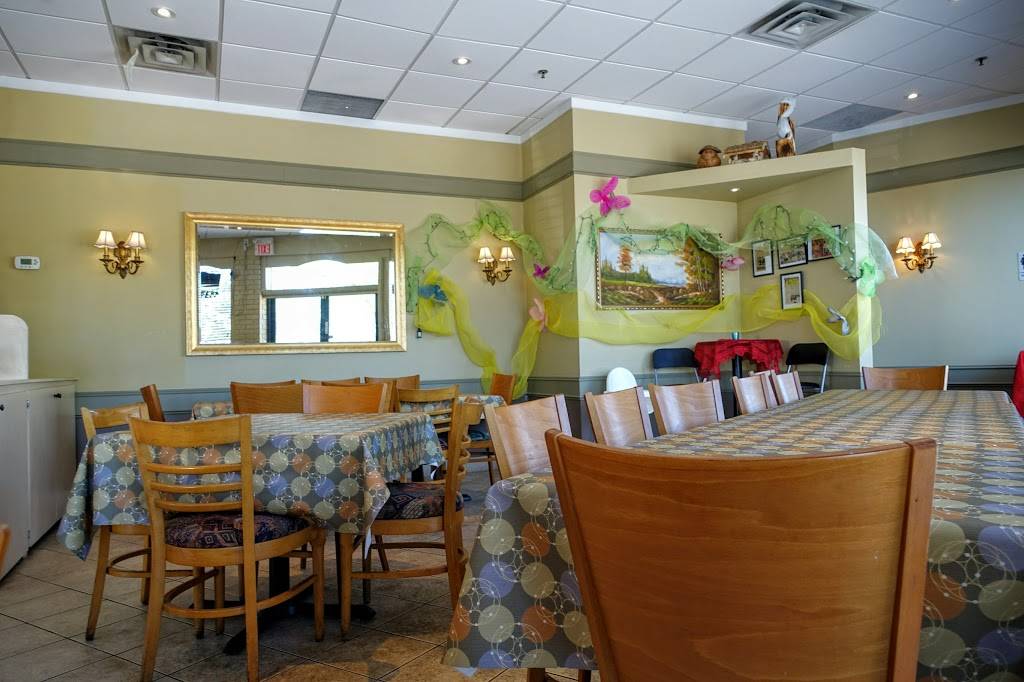 Bs Sizzling Kitchen | restaurant | 99 Dundas St E, Mississauga, ON L5A 1W7, Canada | 9052329399 OR +1 905-232-9399