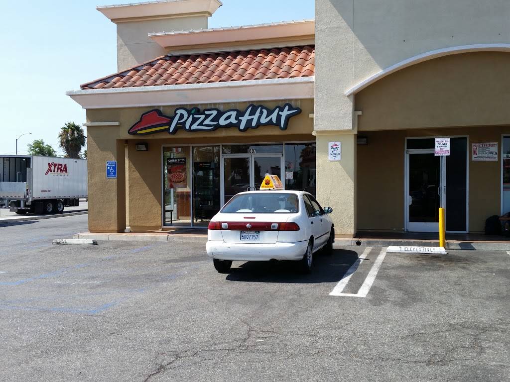Pizza Hut | restaurant | 1697 Katella Ave, Anaheim, CA 92802, USA | 7145630333 OR +1 714-563-0333