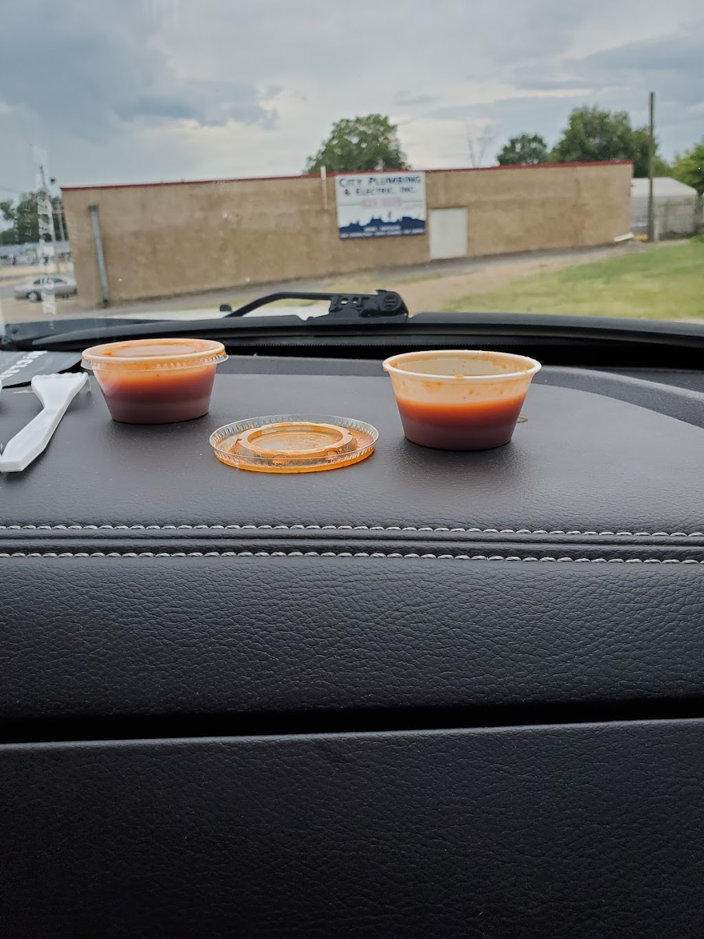 Pupusas Mi Chalateca | restaurant | 302 3rd St, Hot Springs, AR 71913, USA | 5016550895 OR +1 501-655-0895