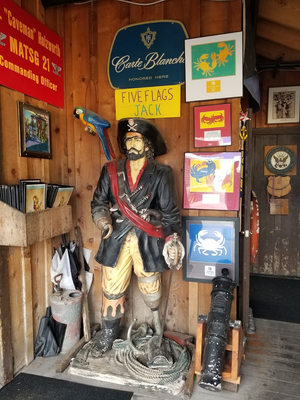 The Oar House | restaurant | 1000 S Pace Blvd, Pensacola, FL 32502, USA | 8505494444 OR +1 850-549-4444