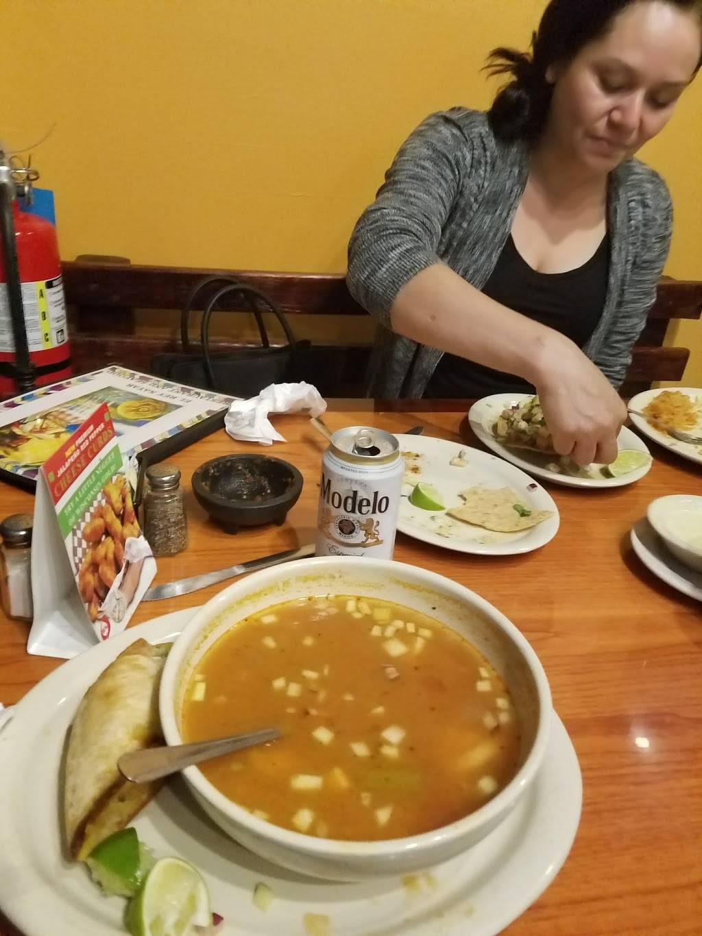 El Rey Nayar Restaurant & Seafood | restaurant | 3569 Pelham Pkwy Ste 2, Pelham, AL 35124, USA | 2054065362 OR +1 205-406-5362