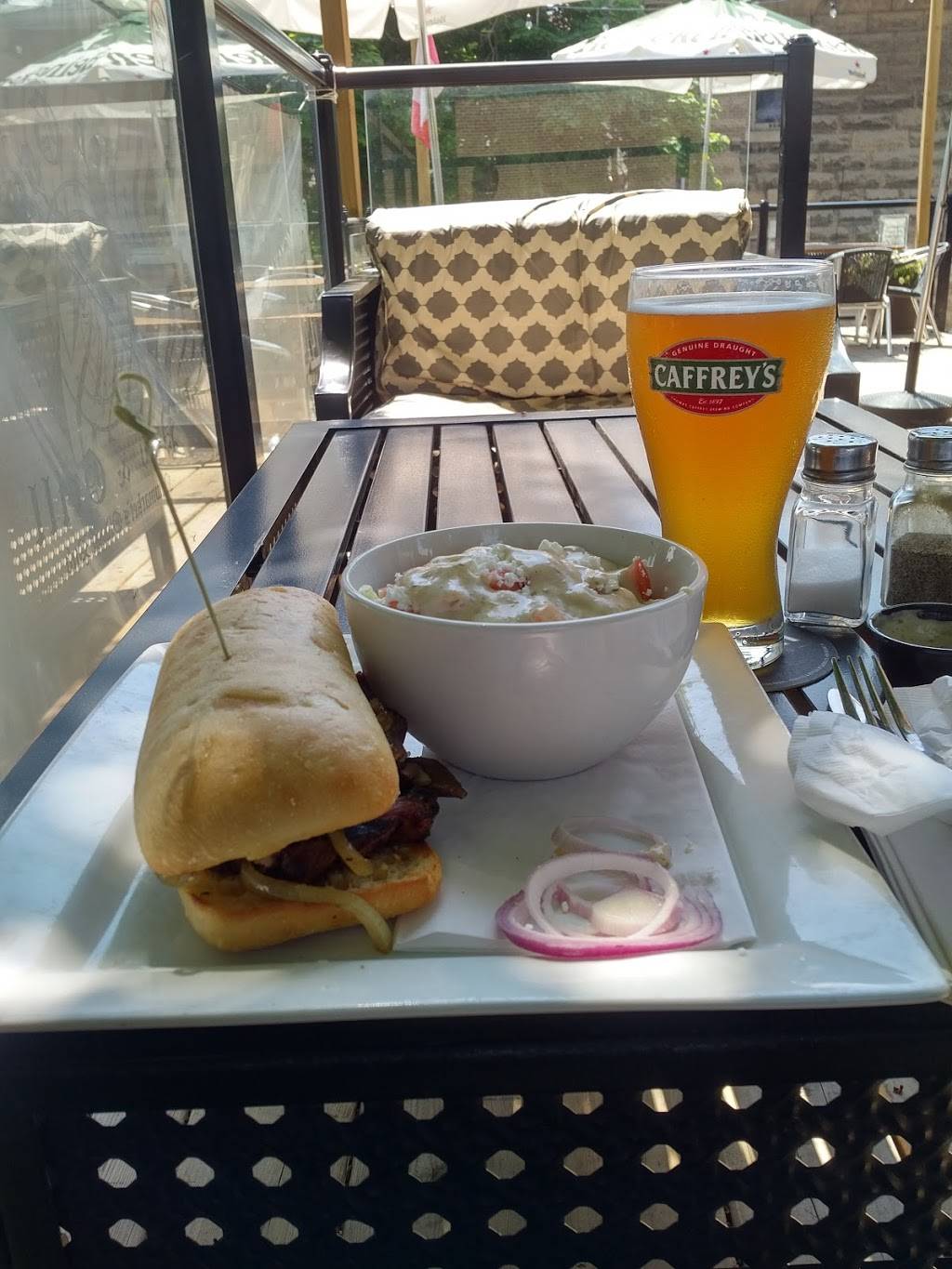 Grey Goat Pub & Grill | restaurant | 74 Main St S, Newmarket, ON L3Y 3Y6, Canada | 9058980418 OR +1 905-898-0418