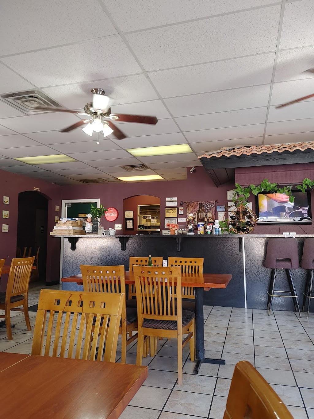 Niccos Pizza Italian Restaurant | restaurant | 2201 E Postal Dr, Pahrump, NV 89048, USA | 7757519090 OR +1 775-751-9090