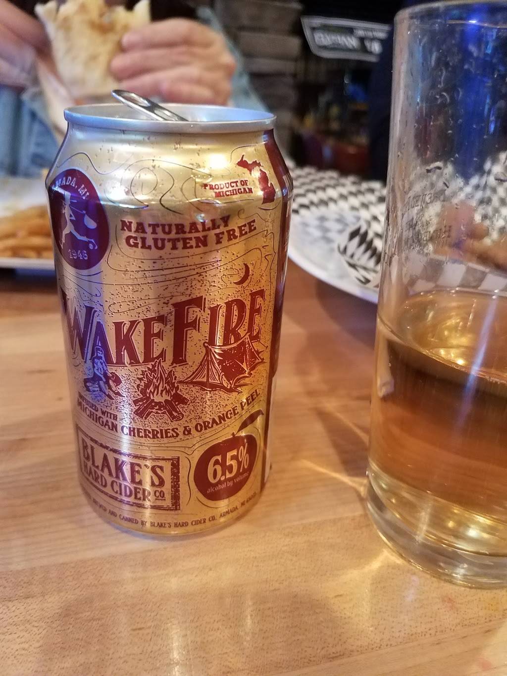 Average Joes Tap House | restaurant | 9890 Brewster Ln, Powell, OH 43065, USA | 6143367765 OR +1 614-336-7765