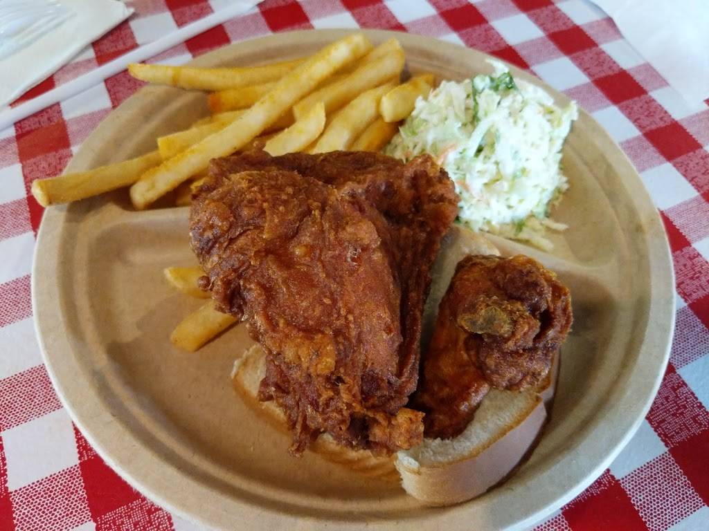 Guss World Famous Fried Chicken | restaurant | 3101 Sutherland Ave, Knoxville, TN 37919, USA | 8652005468 OR +1 865-200-5468