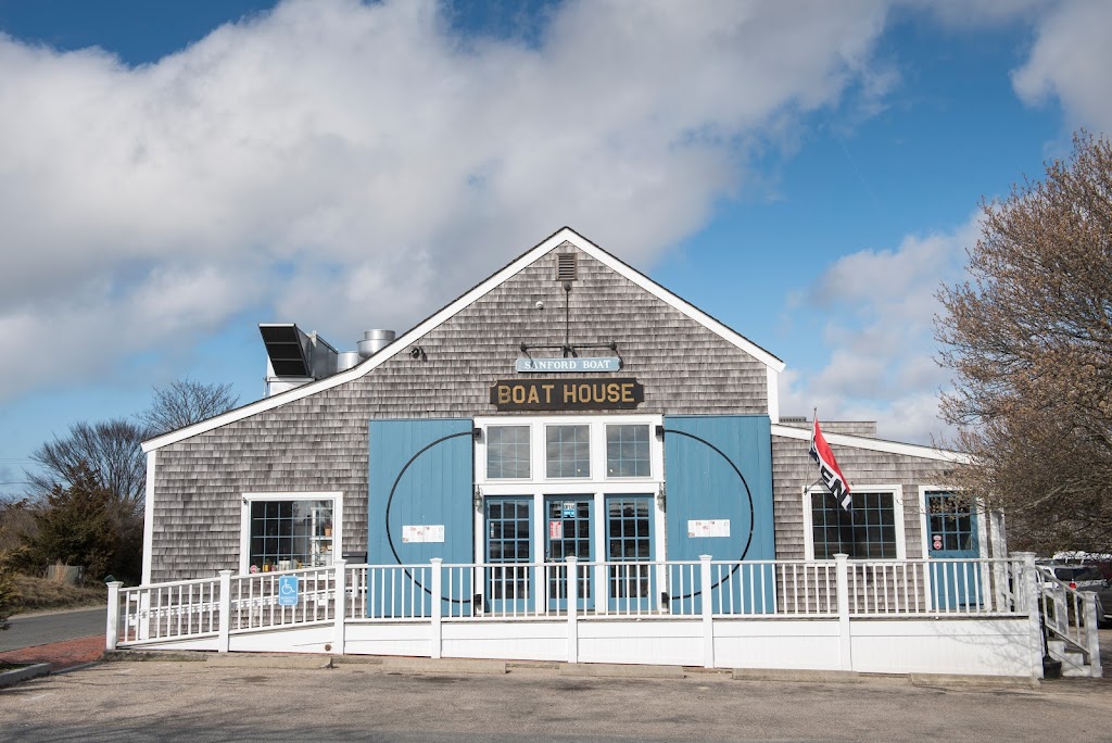 BOAT HOUSE/Barcos y Tacos | meal takeaway | 2 Sanford Rd, Nantucket, MA 02554, USA | 5082288226 OR +1 508-228-8226