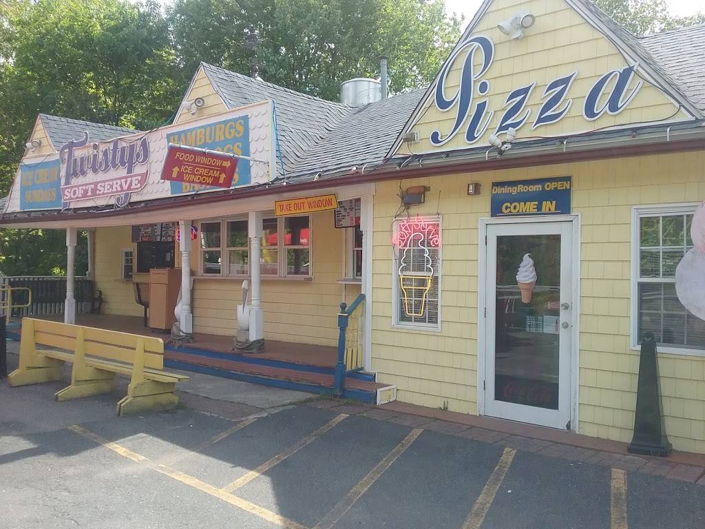 Twistys Family Restaurant | restaurant | 1508 Main St, Agawam, MA 01001, USA | 4137894901 OR +1 413-789-4901