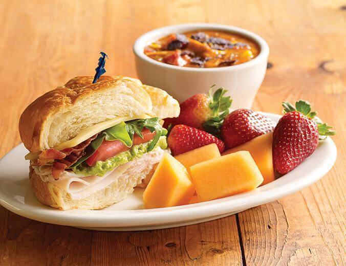 Jasons Deli | restaurant | 905 N Hwy 67 # 400, Cedar Hill, TX 75104, USA | 9722999042 OR +1 972-299-9042