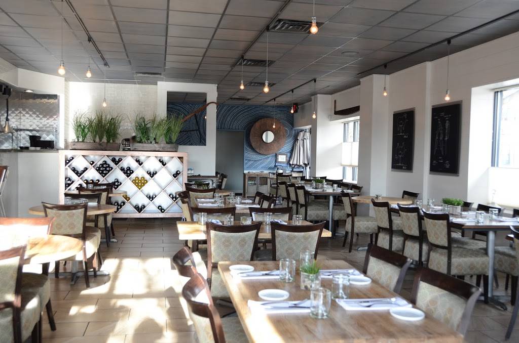 The Fat Lamb Modern Kitchen & Bar | restaurant | 2011 Grinstead Dr #104, Louisville, KY 40204, USA | 5024097499 OR +1 502-409-7499