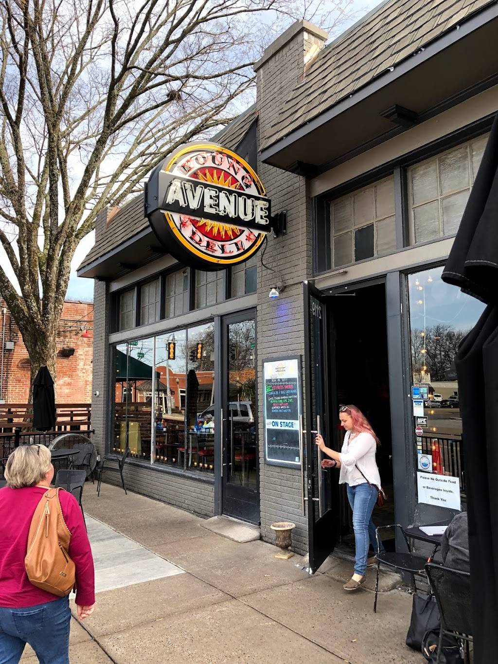 Young Avenue Deli | restaurant | 2119 Young Ave, Memphis, TN 38104, USA | 9012780034 OR +1 901-278-0034