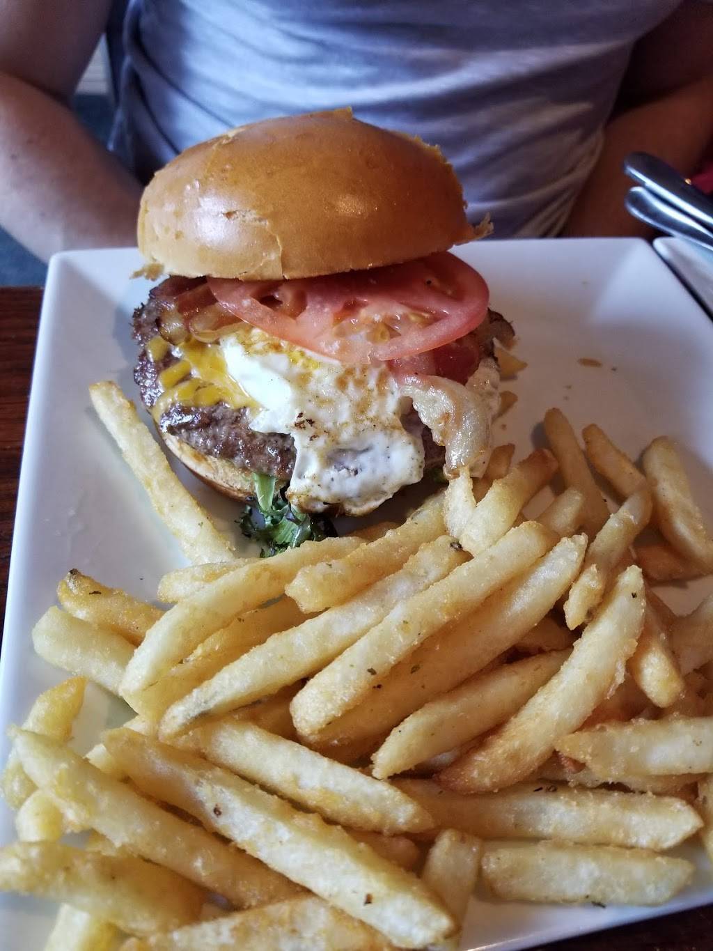 Barracuda Bistro & Bar | restaurant | 1180 Chapel St, New Haven, CT 06511, USA | 2036915696 OR +1 203-691-5696