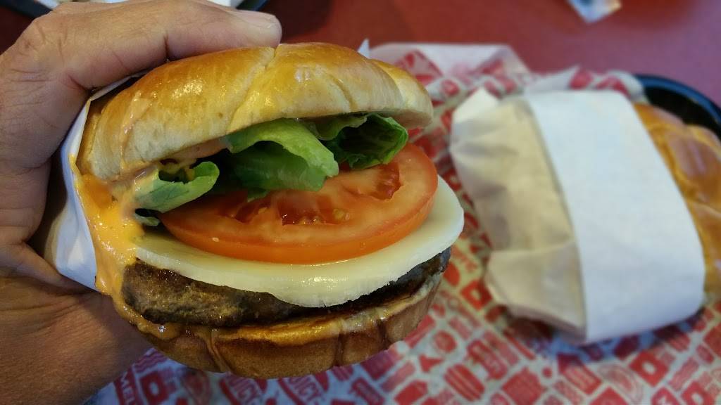 Jack in the Box | restaurant | 2115 S Victoria Ave, Ventura, CA 93003, USA | 8056581723 OR +1 805-658-1723