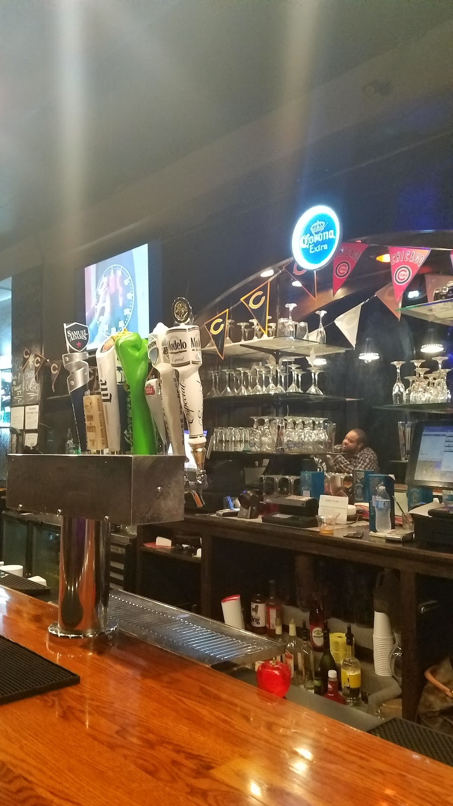 Mikes Place Sports Bar & Grill | restaurant | 6319 Roosevelt Rd, Berwyn, IL 60402, USA | 7083174332 OR +1 708-317-4332