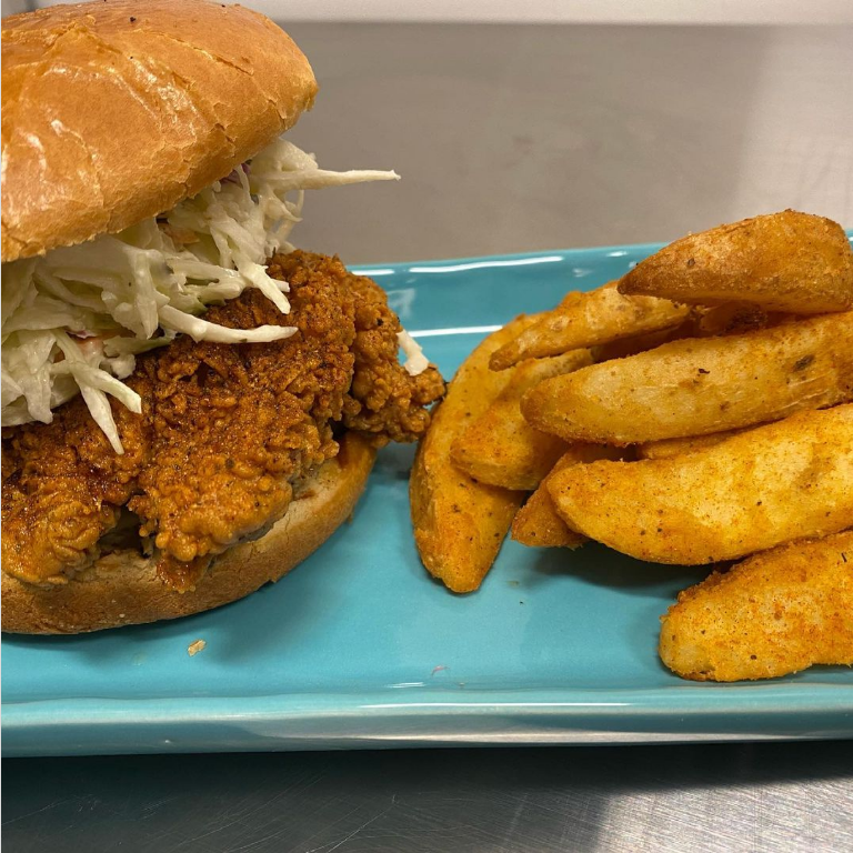 Blazzin Bs Chicken | restaurant | 5943 N Northwest Hwy, Chicago, IL 60631, USA | 7737428283 OR +1 773-742-8283