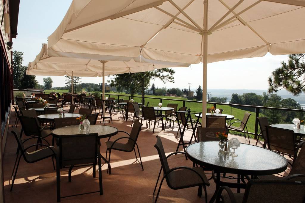 Sunset Grille | restaurant | 8700 W Chestnut Mountain Rd, Galena, IL 61036, USA | 8157774660 OR +1 815-777-4660