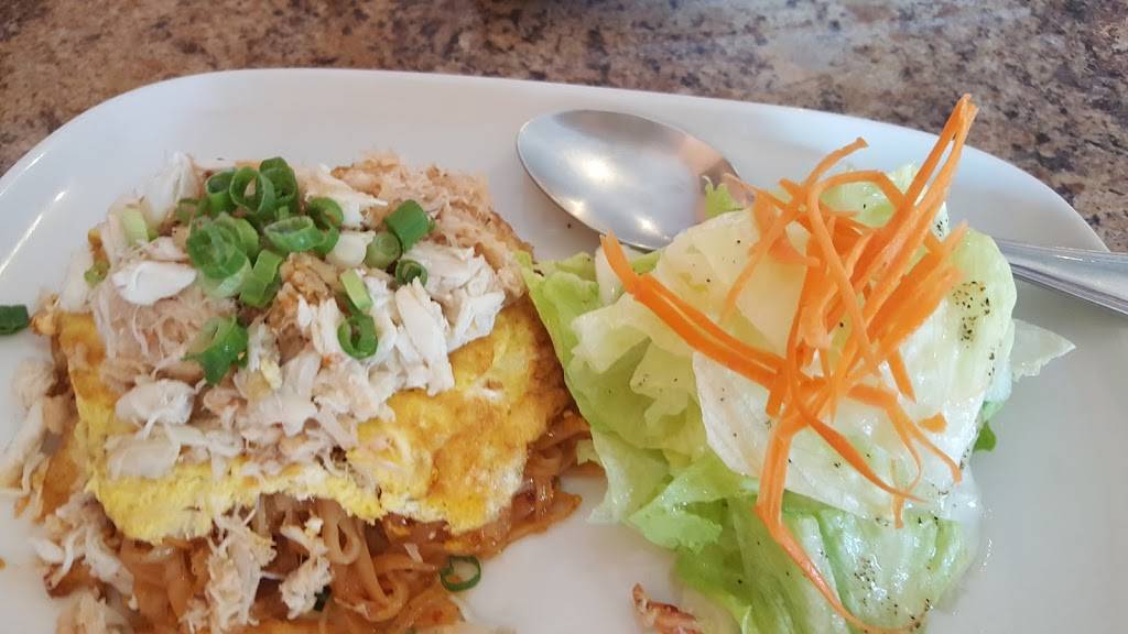 Arawan Thai Cuisine | restaurant | 4124 Orange Ave, Long Beach, CA 90807, USA | 5624261788 OR +1 562-426-1788