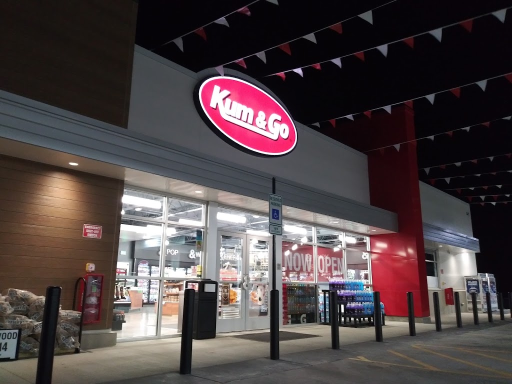 Kum & Go | meal takeaway | 441 Flyway Pt, Colorado Springs, CO 80916, USA | 7192574530 OR +1 719-257-4530