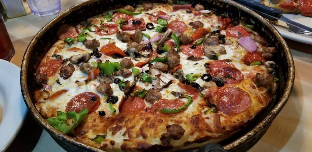 Old Chicago | restaurant | 2815 Wilma Rudolph Blvd, Clarksville, TN 37040, USA | 9312453300 OR +1 931-245-3300