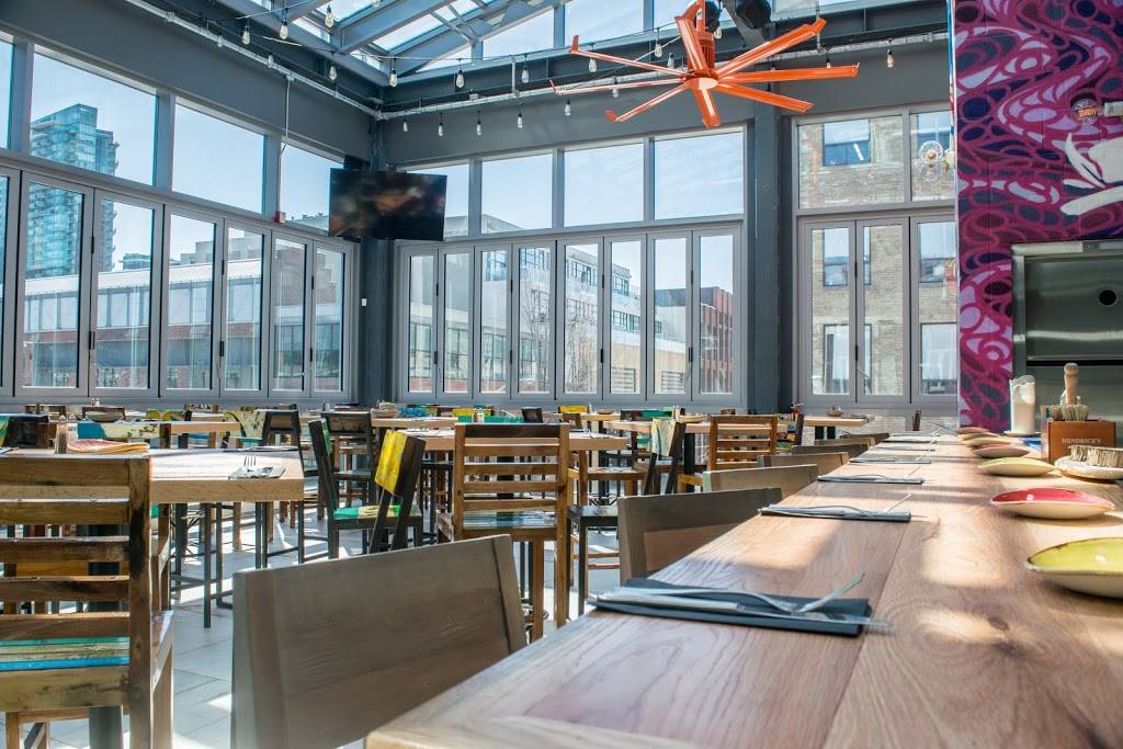 Barcelona Tavern | restaurant | Corner of Hanna Ave &, Snooker St, Toronto, ON M6K 1X4, Canada | 4165310757 OR +1 416-531-0757