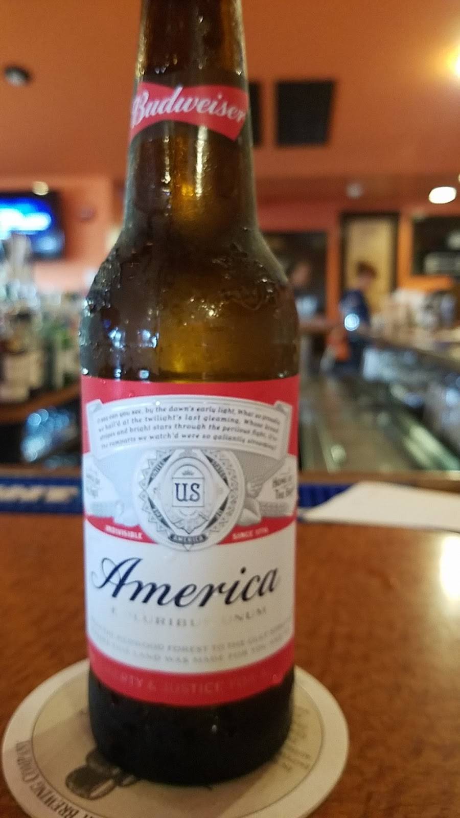 Chickie Flynns | restaurant | 94 Washington St, Foxborough, MA 02035, USA | 5082039471 OR +1 508-203-9471