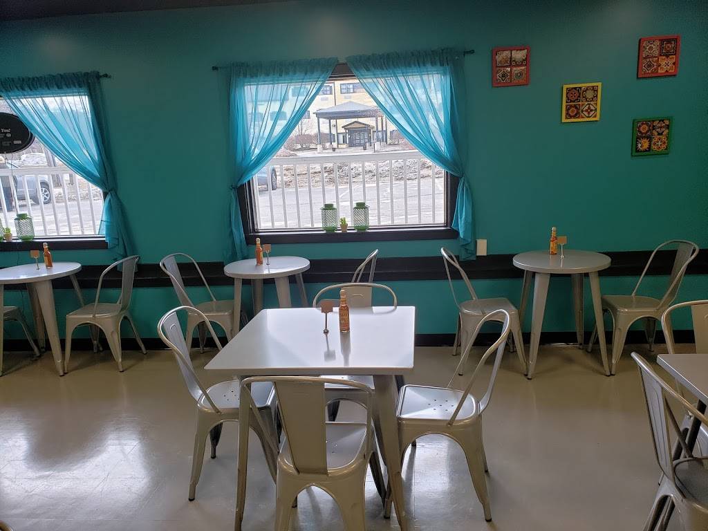 Athenas Cantina | restaurant | 491 US-1, Freeport, ME 04032, USA | 2073195372 OR +1 207-319-5372