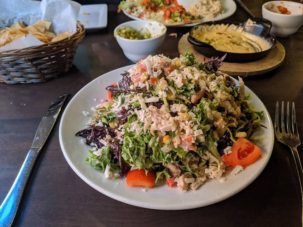 Rojo Mexican Grill | restaurant | 1602 West End Blvd, Minneapolis, MN 55416, USA | 9526575385 OR +1 952-657-5385