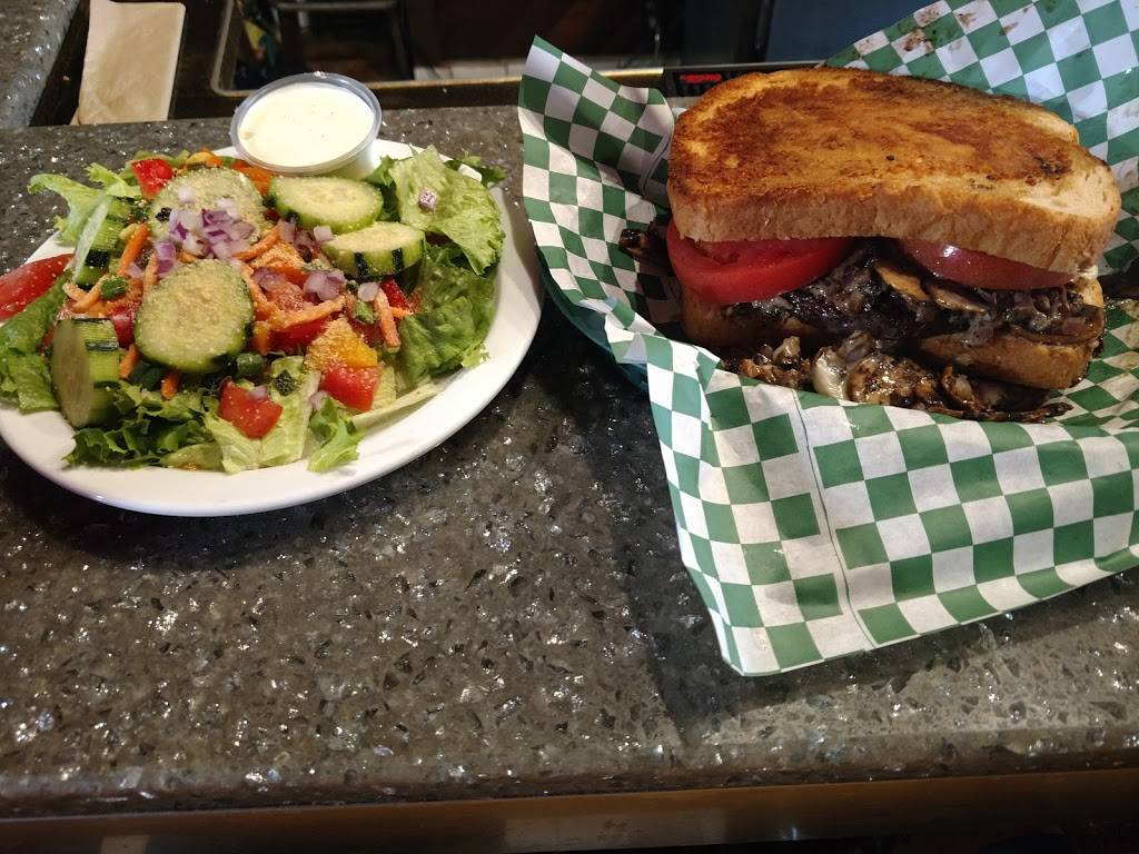 Grizzlys Pub & Grub | restaurant | 8331 Grizzly Flat Rd, Somerset, CA 95684, USA | 5303032136 OR +1 530-303-2136