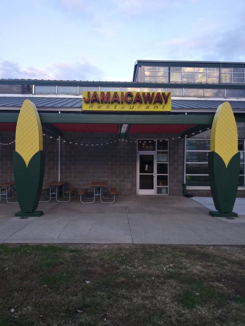 Jamaicaway | restaurant | 900 Rosa L Parks Blvd #120, Nashville, TN 37208, USA | 6152555920 OR +1 615-255-5920