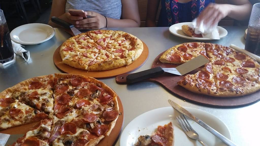 Pizza Hut | restaurant | 1050 N Ponce De Leon Blvd, St. Augustine, FL 32084, USA | 9048244451 OR +1 904-824-4451