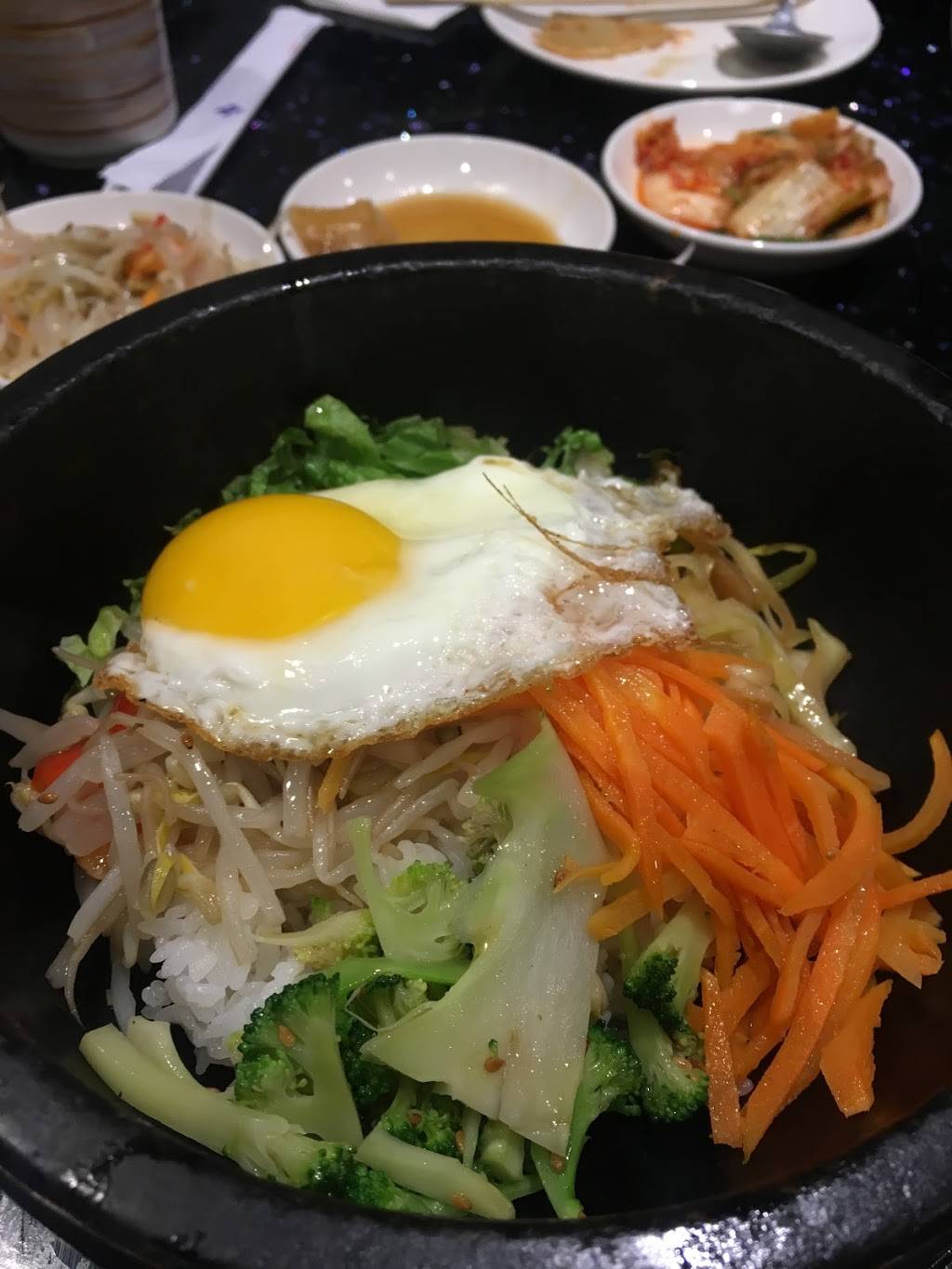 Korean House Restaurant | restaurant | 785 Somerset St W, Ottawa, ON K1R 6R3, Canada | 6132370808 OR +1 613-237-0808