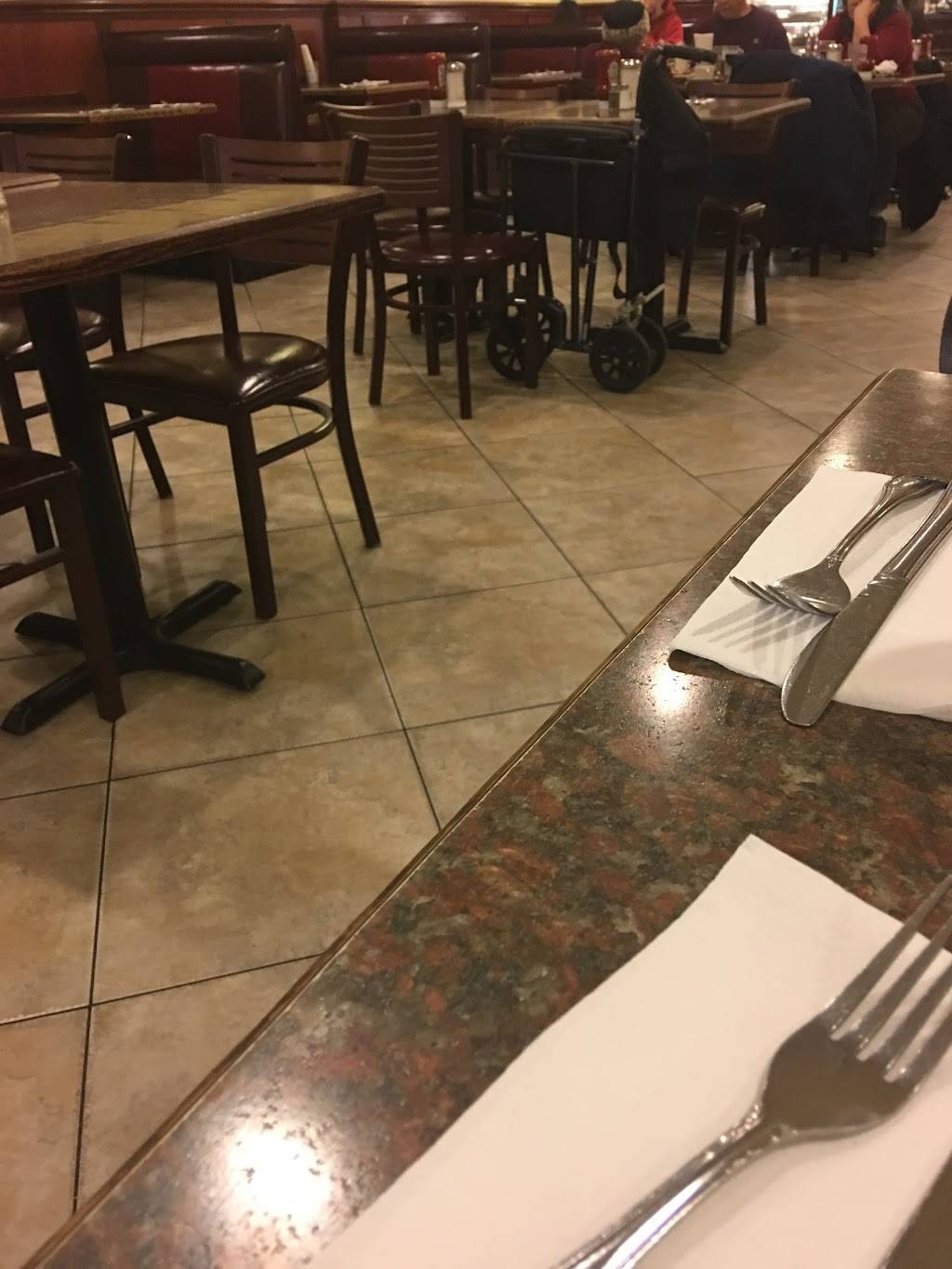 Lollipops Diner | restaurant | 15331 Cross Island Pkwy, Whitestone, NY 11357, USA | 7187464756 OR +1 718-746-4756