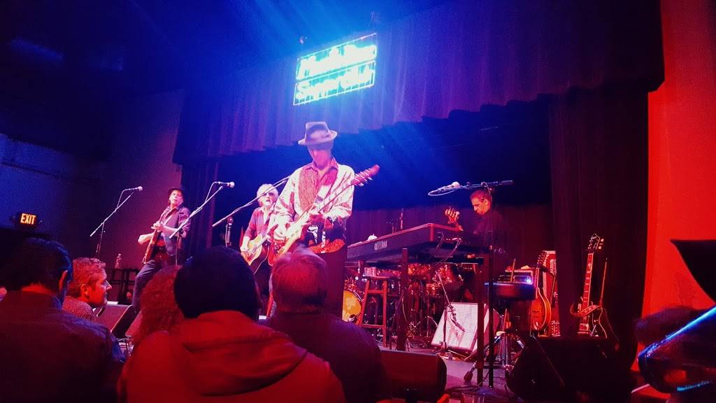 Music Box Supper Club | night club | 1148 Main Ave, Cleveland, OH 44113, USA | 2162421250 OR +1 216-242-1250