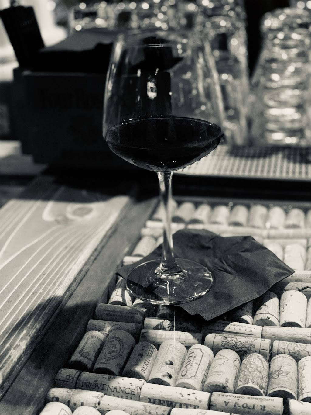 SIP Whiskey & Wine Bar | night club | 103 N Main St, Greenville, SC 29601, USA | 8645521916 OR +1 864-552-1916