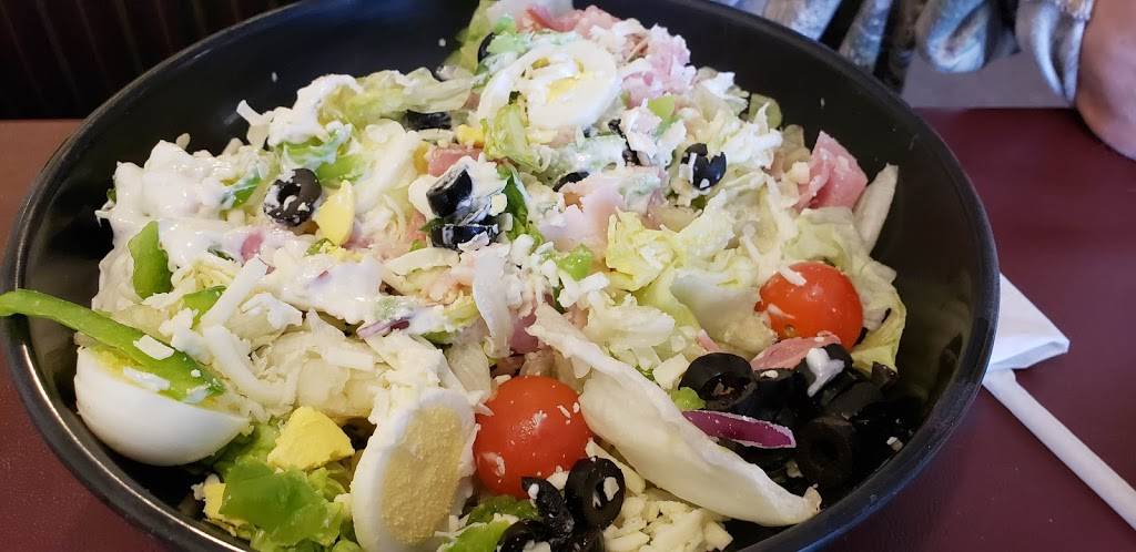 Stefaninas Elm | restaurant | 3831 Elm St, St Charles, MO 63301, USA | 6367237800 OR +1 636-723-7800