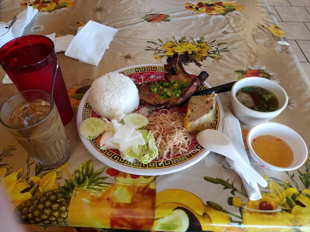 TNT Vietnamese Restaurant | restaurant | 3452 Martin Luther King Jr Pkwy, Des Moines, IA 50310, USA | 5152777790 OR +1 515-277-7790