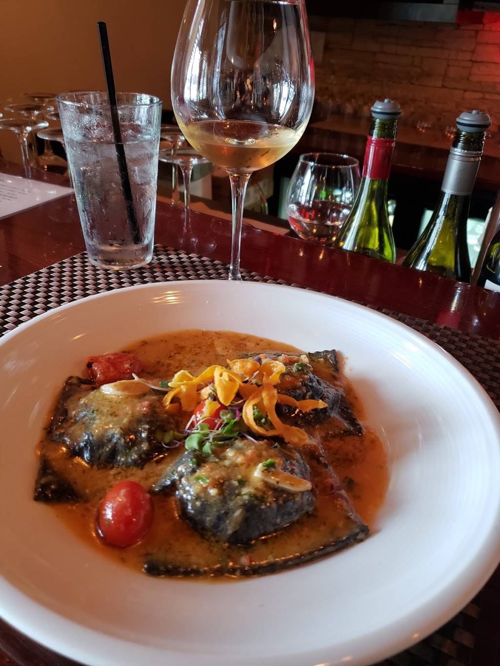 Casa Italiana (Vecchio E Nuovo) | restaurant | 8801 Three Chopt Rd Suite B, Richmond, VA 23229, USA | 8043032769 OR +1 804-303-2769