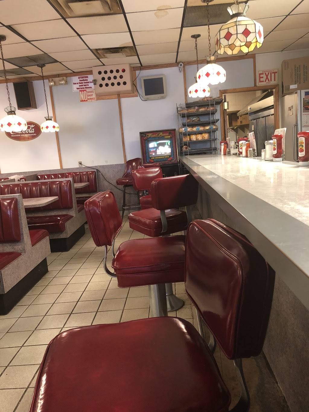 Colombos Coney Island Restaurant | restaurant | 5414 Vernor Hwy, Detroit, MI 48209, USA | 3138490995 OR +1 313-849-0995