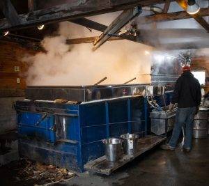 Purinton Maple and Tree Farm | restaurant | 190 Pond Rd, Huntington, VT 05462, USA | 8024344385 OR +1 802-434-4385