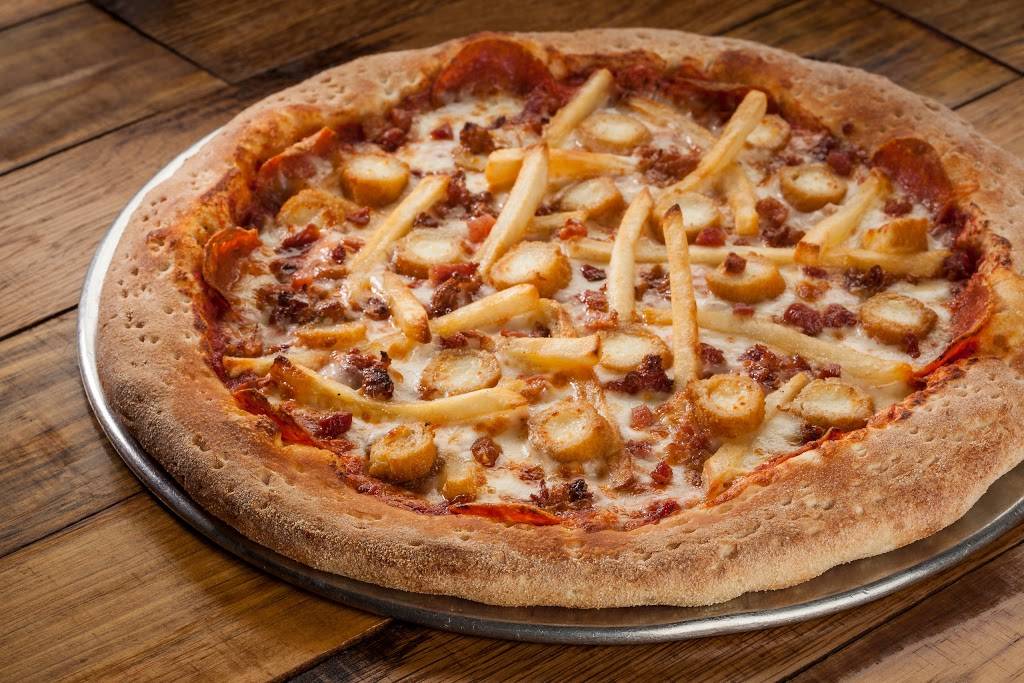 Gumbys Pizza | restaurant | 312 W Hopkins St, San Marcos, TX 78666, USA | 5127548629 OR +1 512-754-8629
