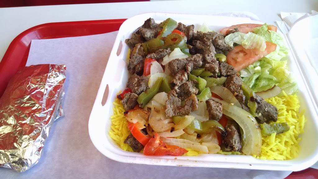 Crown Fried Chicken & Waffle House | restaurant | 3005 Leonardtown Rd, Waldorf, MD 20601, USA | 3015905151 OR +1 301-590-5151