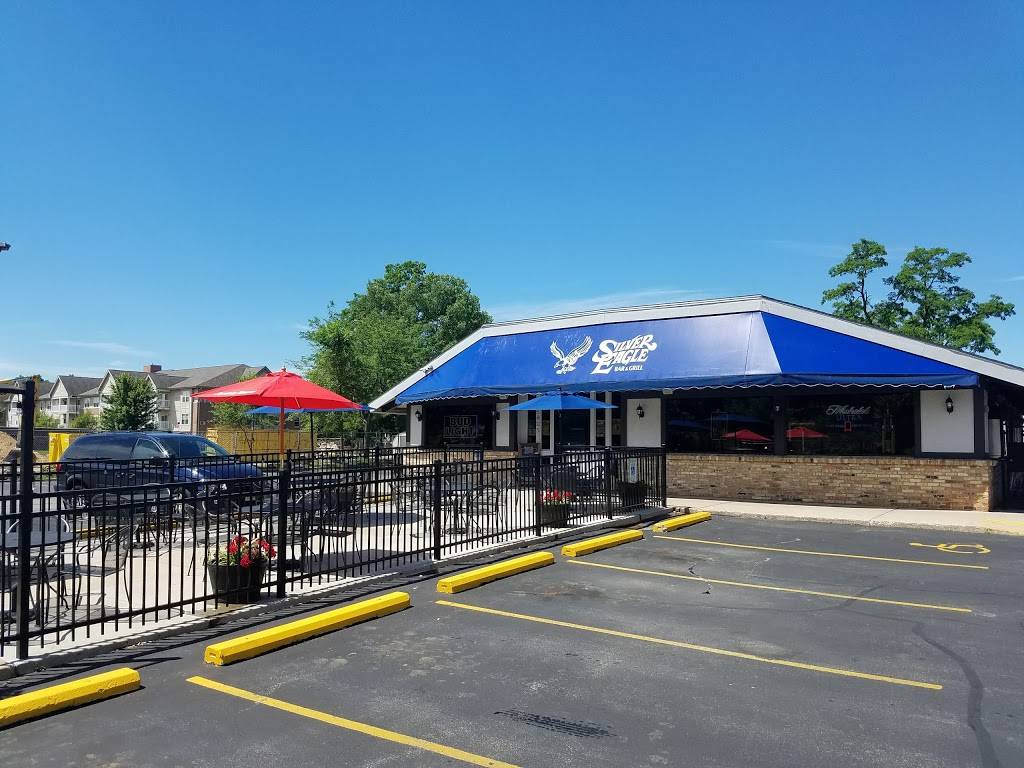 Silver Eagle Bar & Grill | restaurant | 5805 Monona Dr, Monona, WI 53716, USA | 6082222843 OR +1 608-222-2843