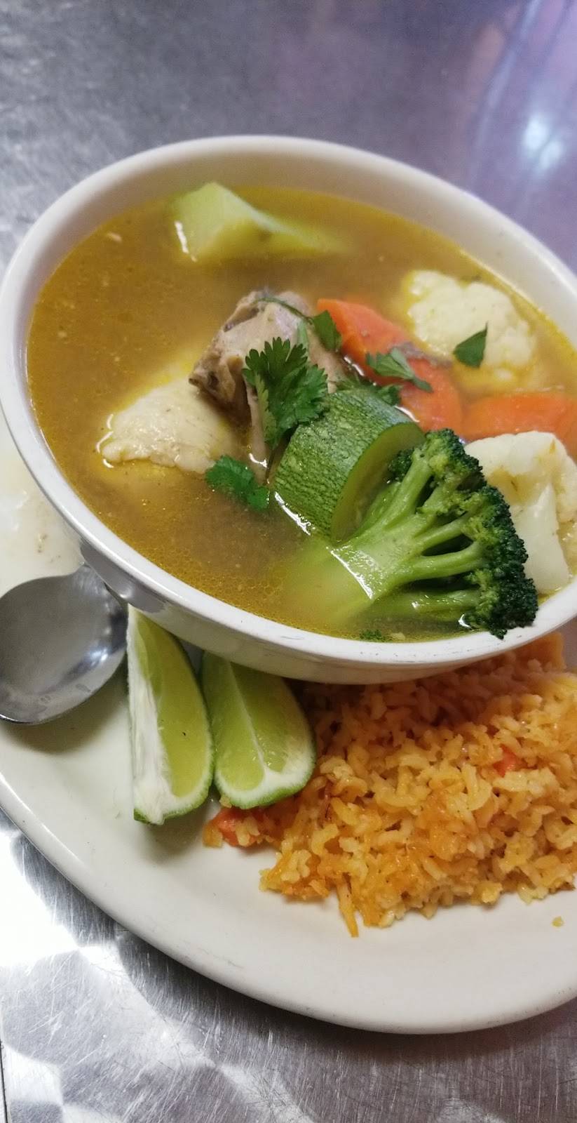 Mucho Mexico Restaurant | restaurant | 1310 Wayside Dr, Houston, TX 77020, USA | 7136700928 OR +1 713-670-0928