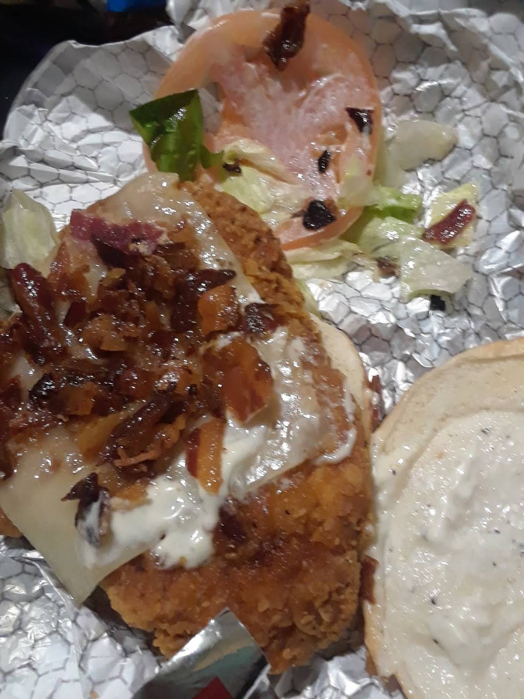 Wendys | restaurant | 123 Inkster Rd, Garden City, MI 48135, USA | 7344274020 OR +1 734-427-4020