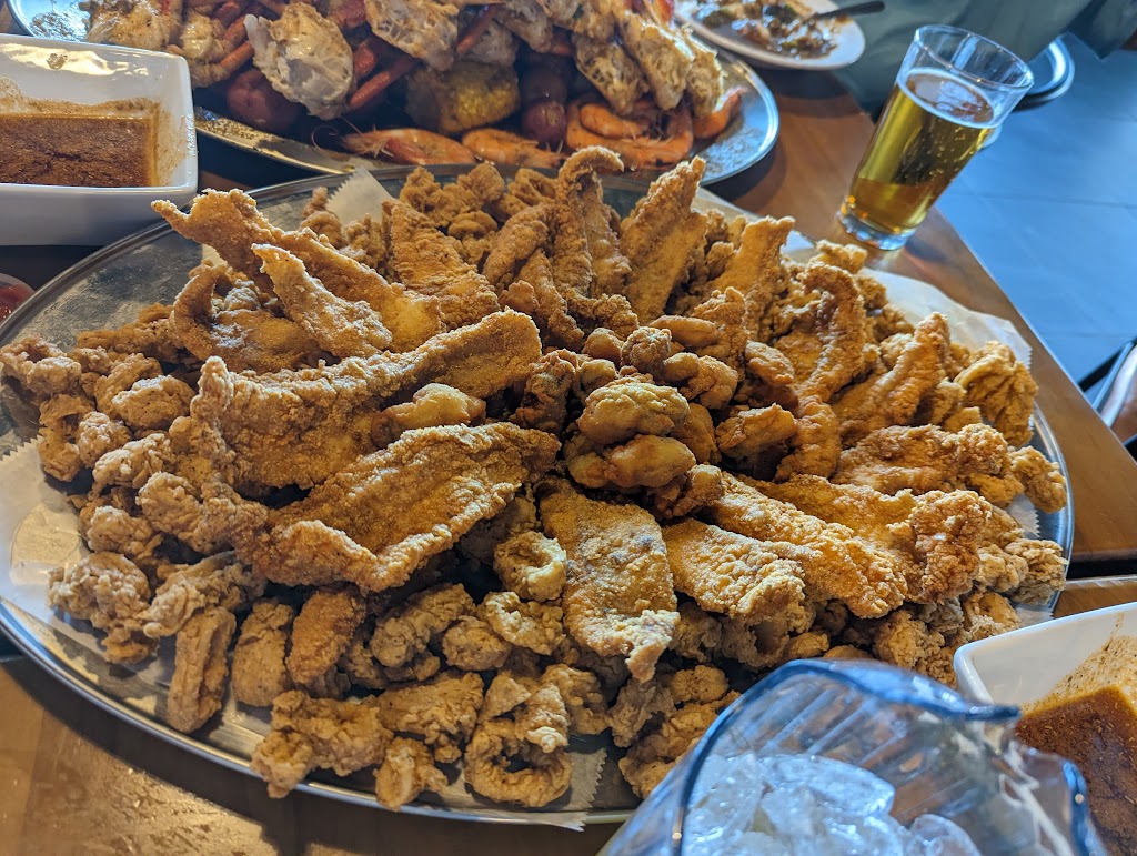 Urban Crab Shack | restaurant | 1991 E Joppa Rd, Parkville, MD 21234, USA | 4108700115 OR +1 410-870-0115